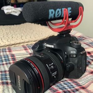 canon 80d dslr and a Canon 24-70mm image stabilizer ultrasonic lens